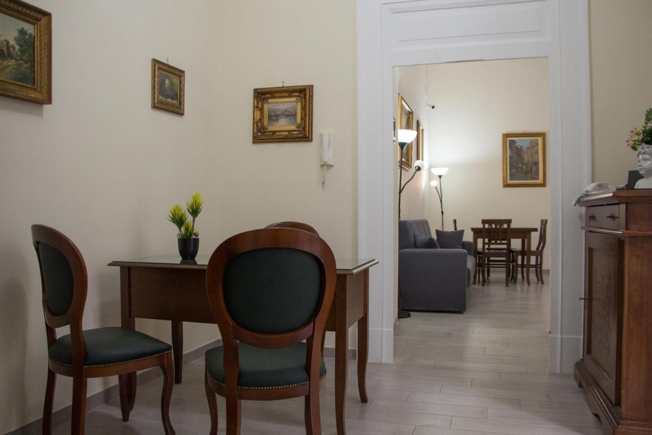 Couette-café Donna Laura Naples